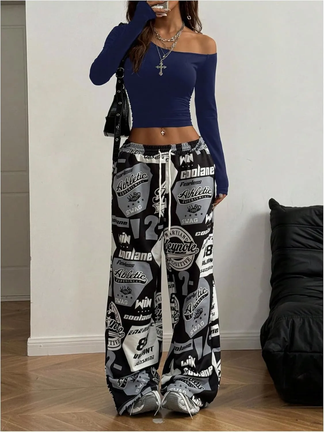 Women's Y2k Slim Fit Tee Tops Off Shoulder Long Sleeve Asymmetrical Neck Crop T Shirt Ruched Crop Top